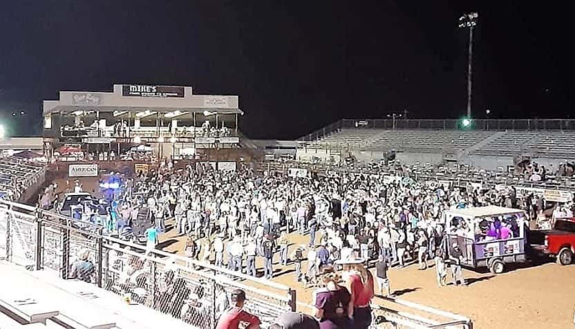 parker-county-rodeo-crowd-credit-brenda-proctor