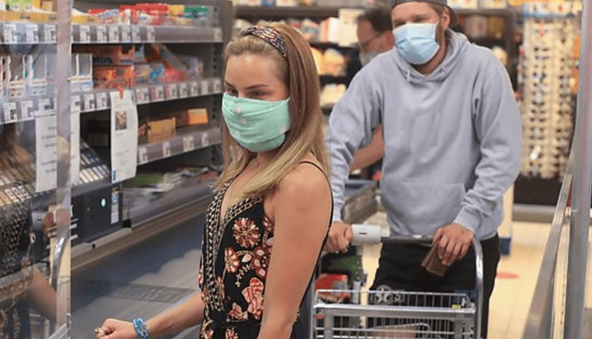 people-shopping-with-masks-1-832