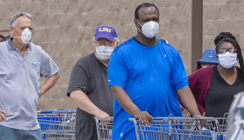 people-shopping-with-masks-2-832