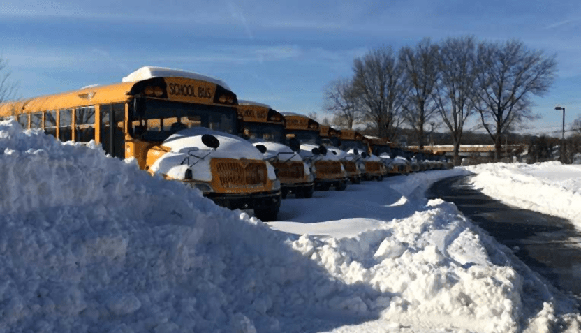 school-buses-snowed-1-832