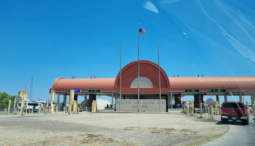 laredo-port-of-entry-mexico-border-bridge-laredo-colombia-solidarity-port-of-entry-facebook