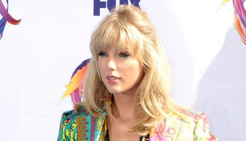 Taylor Swift at Hermosa Beach on August 11^ 2019 in Hermosa Beach^ CA