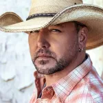 jason-aldean-24-832