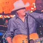 2-15-25-alan-jackson-at-dickies