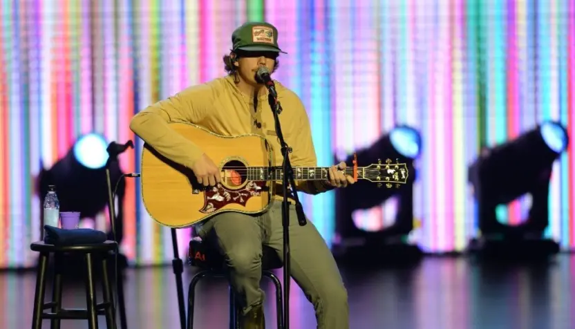 Dylan Marlowe performs in Hollywood^ Florida on November 14^ 2024 as part of Audacy’s Stars and Strings benefit concert.