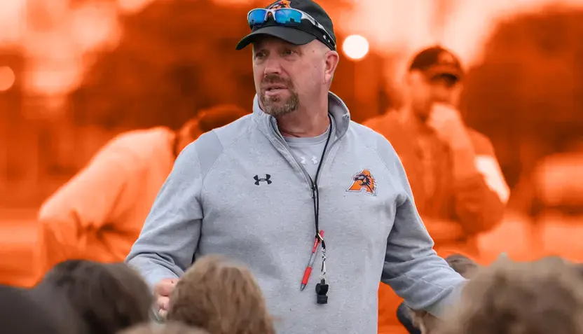 aledo-coach-2025-3b-832