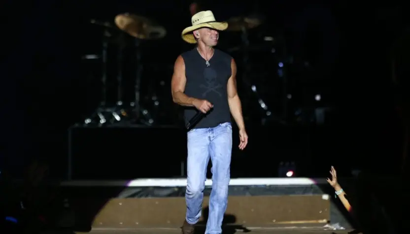 Kenny Chesney performs onstage at the Runaway Country Music Fest at Osceola Heritage Park on March 19^ 2016 in Kissimmee^ Florida.