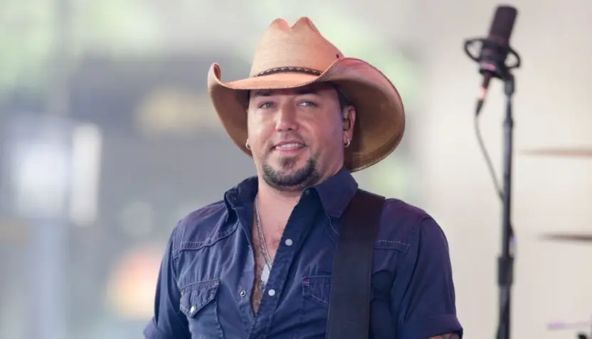 Jason Aldean performs onstage at NBC's 'Today Show' at Rockefeller Plaza July 31^ 2015 in New York City.