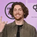 Bailey Zimmerman at the 2022 American Music Awards at the Microsoft Theatre. LOS ANGELES^ CA. November 20^ 2022