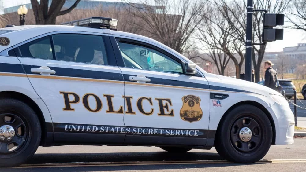 United States Secret Service (USSS) Uniformed Division patrol car at the entrance to The Eclipse park in-front of The White House.