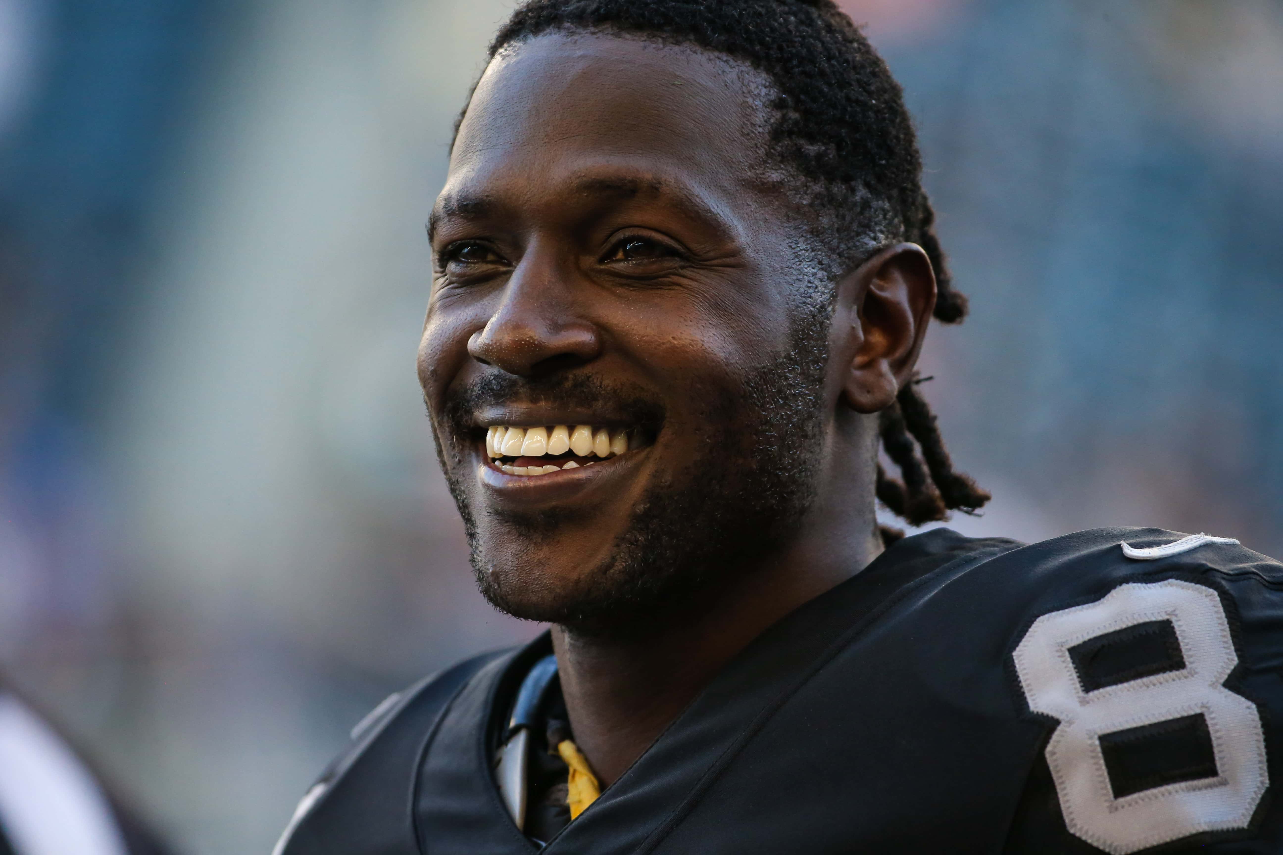 Raiders Cut Antonio Brown Before He Ever Plays For Team Raiders Cut Antonio Brown Before He Ever Plays For Team