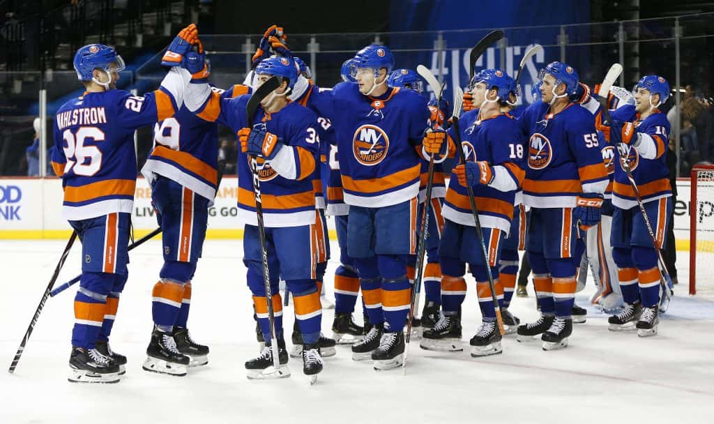 nhl-ottawa-senators-at-new-york-islanders