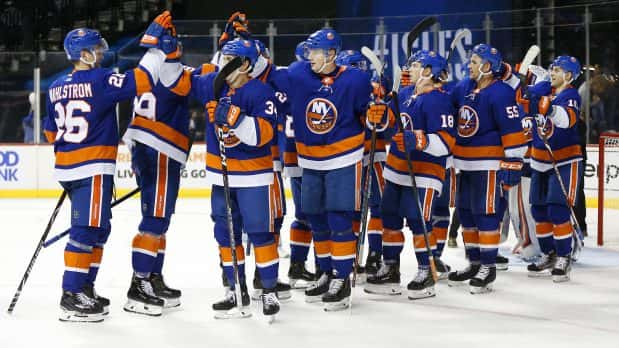 nhl-ottawa-senators-at-new-york-islanders