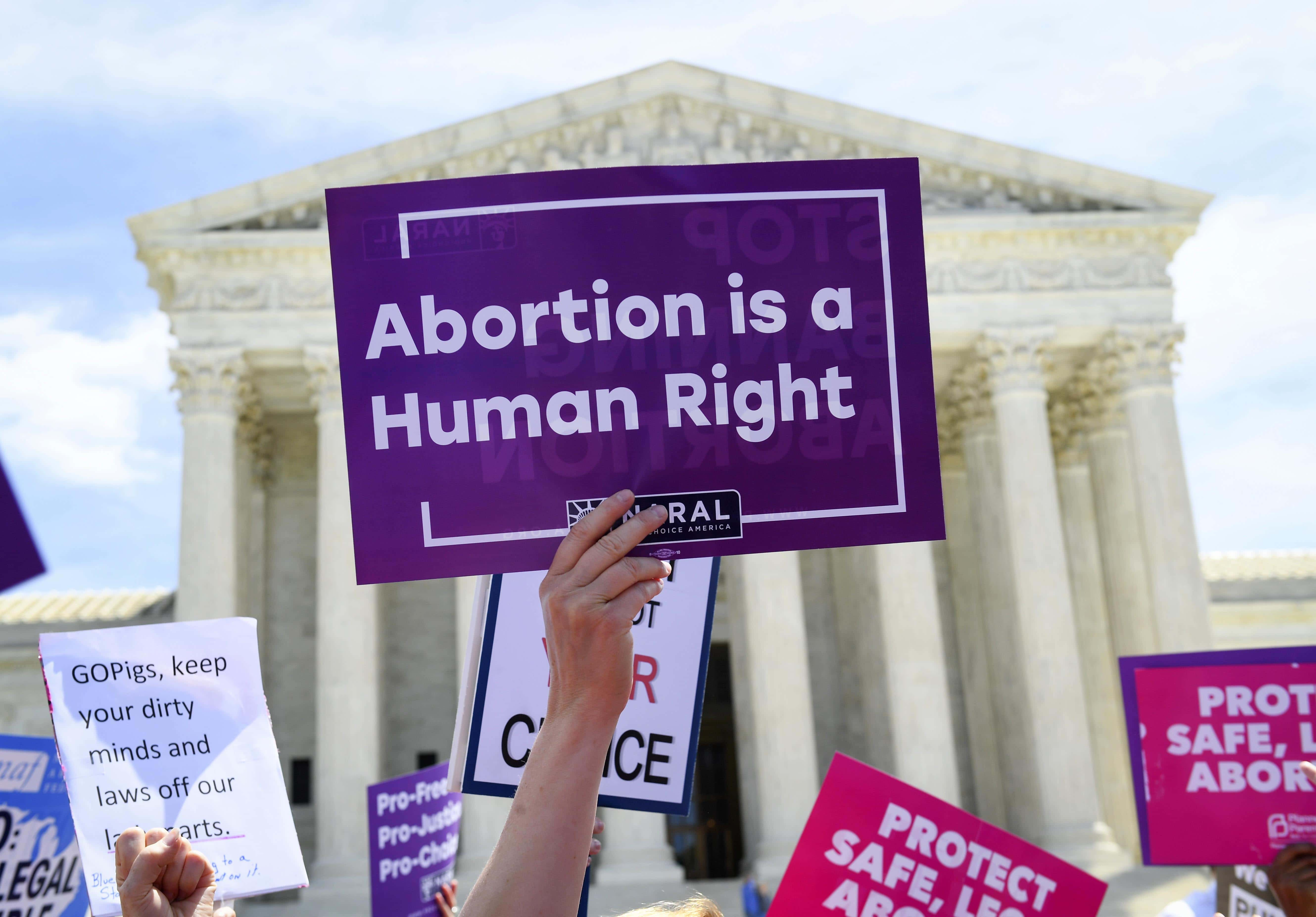 Supreme Court Strikes Down Louisiana Abortion Clinic Law | 77 WABC