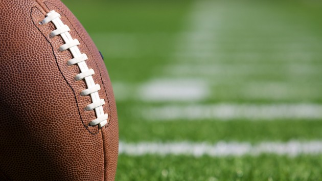 istock_8919_footballfield