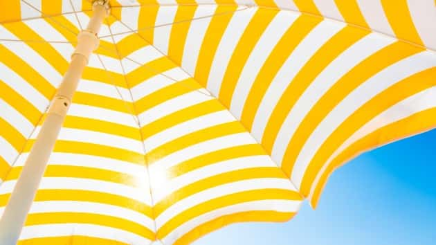 istock_81219_beachumbrella