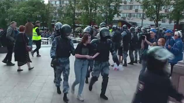 090719_abcnews_moscowprotests