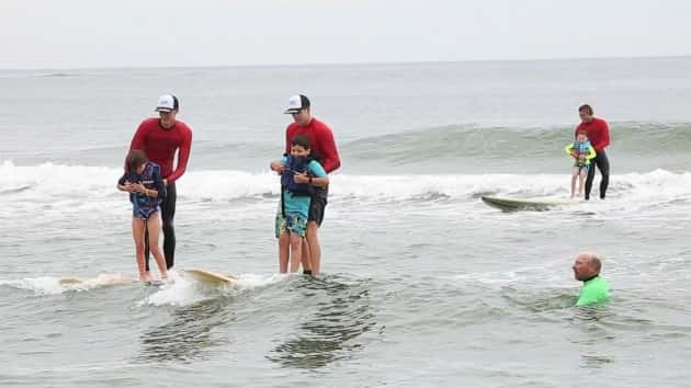 surfers-healing-03-abc-jt-90930_hpembed_16x9_992201