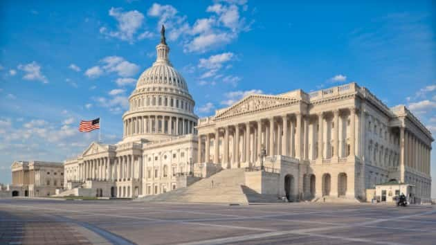 istock_10419_uscapbldg1