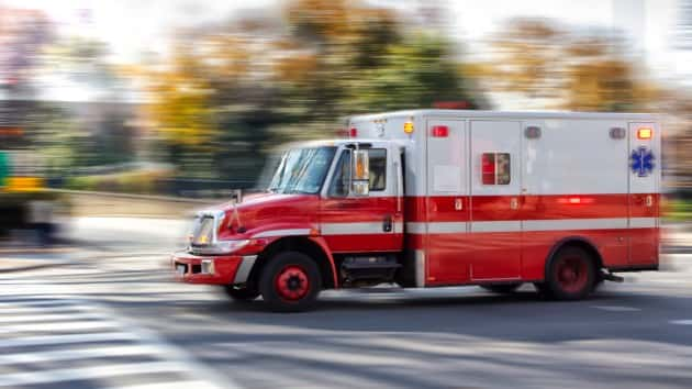 istock_101519_ambulance