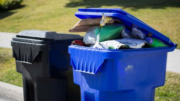 istock_111819_recyclingbin