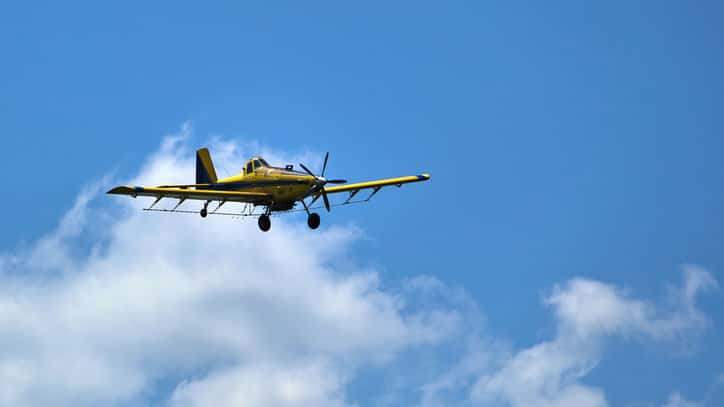 istock_122419_cropduster