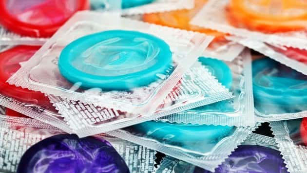 istock_11720_condoms