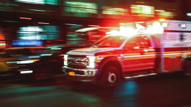 istock_13020_ambulancespeeding