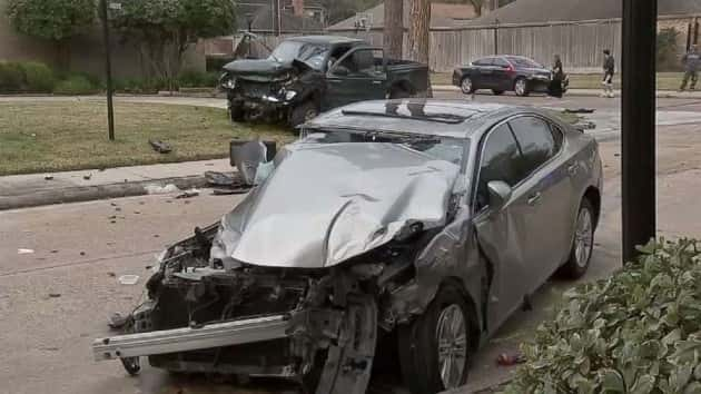 texascarcrash_hpmain_16x9_992201