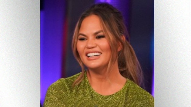 Chrissy Teigen Gets Real About Her Boob Job Which She Now Wants 6718