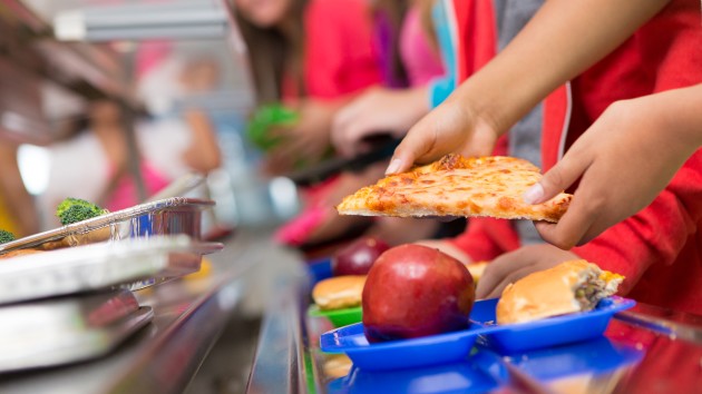 istock_3920_schoollunch