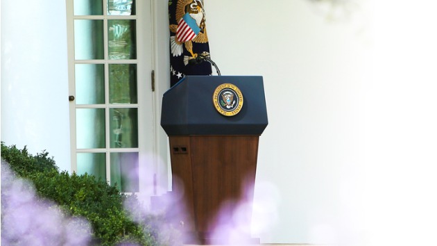 istock_whitehousepodium_042920