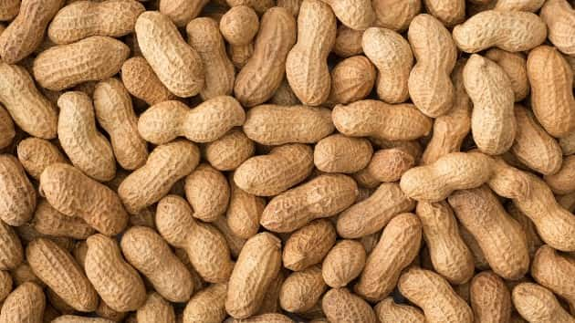 istock_62620_peanuts