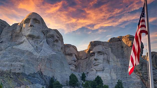 istock_070320_mtrushmore