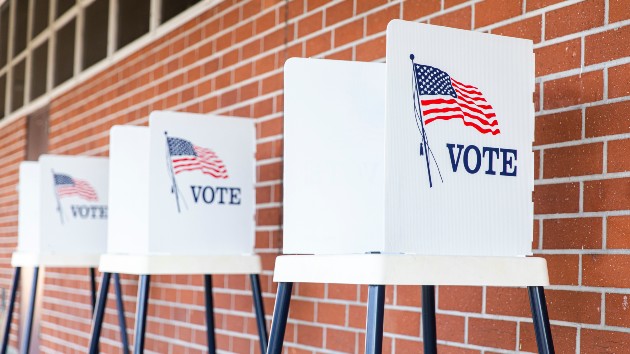 istock_102920_votingbooths