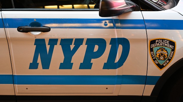 istock_12720_nypolicecar