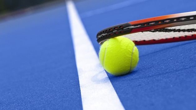 istock_21621_tenniscourtblue