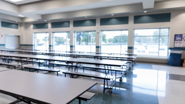 istock_schoolcafeteria_042221