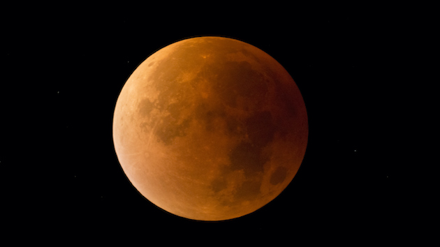 istock_052321_bloodmoonb