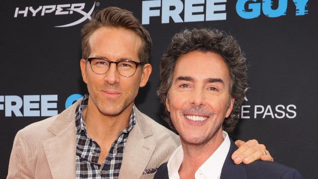 e_ryan_reynolds_shawn_levy_08062021