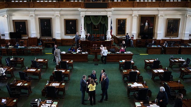 gettyimages_texassenate_122221