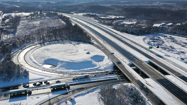 gettyimages_trafficjamsnow_010421