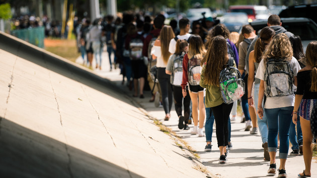 getty_61622_clearbackpacks