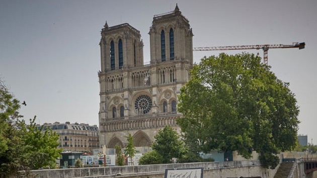 getty_7522_notredame