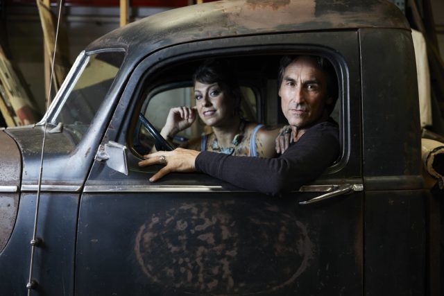 american-pickers-mike-and-danielle