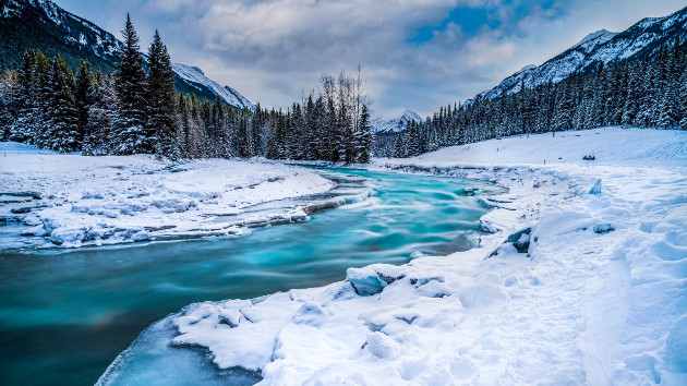 getty_71922_snowriver