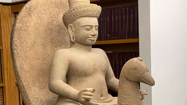 cambodian-sculpture-repatriated-03-ht-llr-220808_1659979654340_hpmain_16x9_99228129