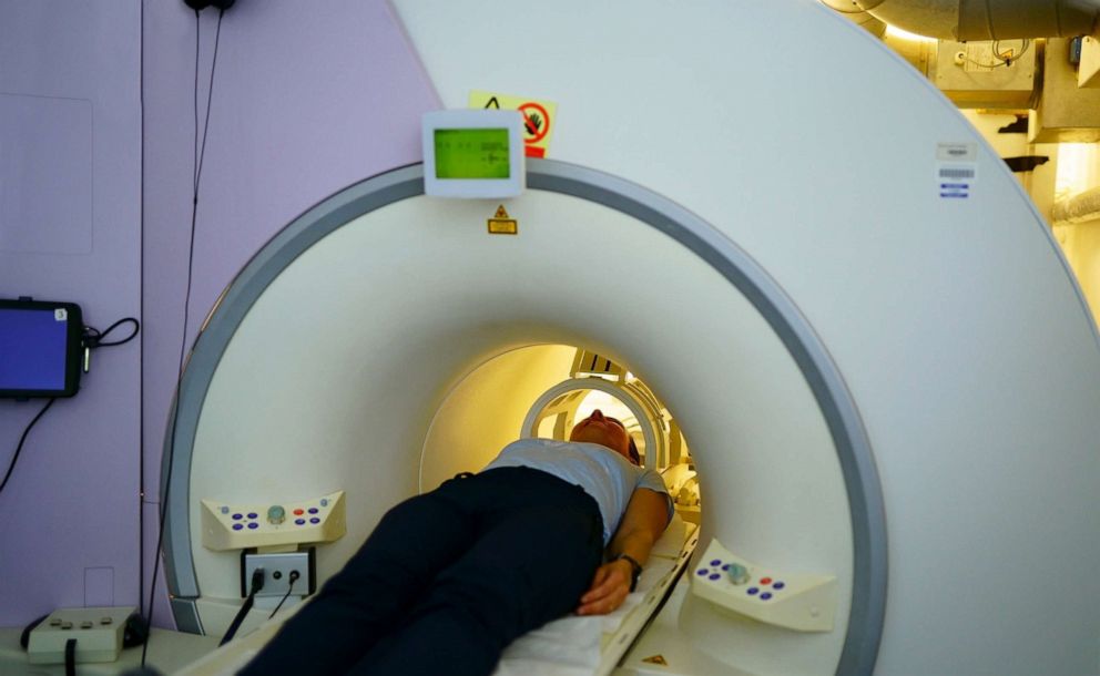 mri-hospital-gty-jt-220907_1662584384438_hpembed_13x8_992