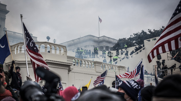 getty_9822_jan6insurrection