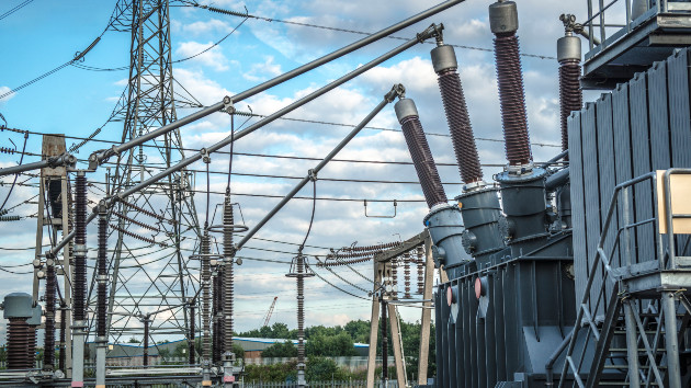 gettyrf_12822_electricsubstation